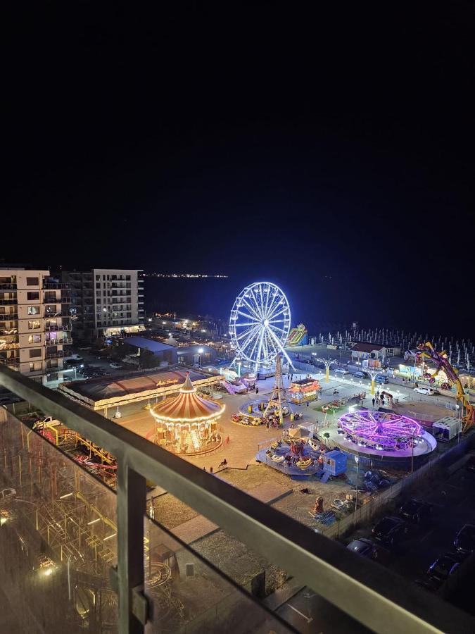 Mamaia Nord Vip Aparthotel Navodari Exterior photo