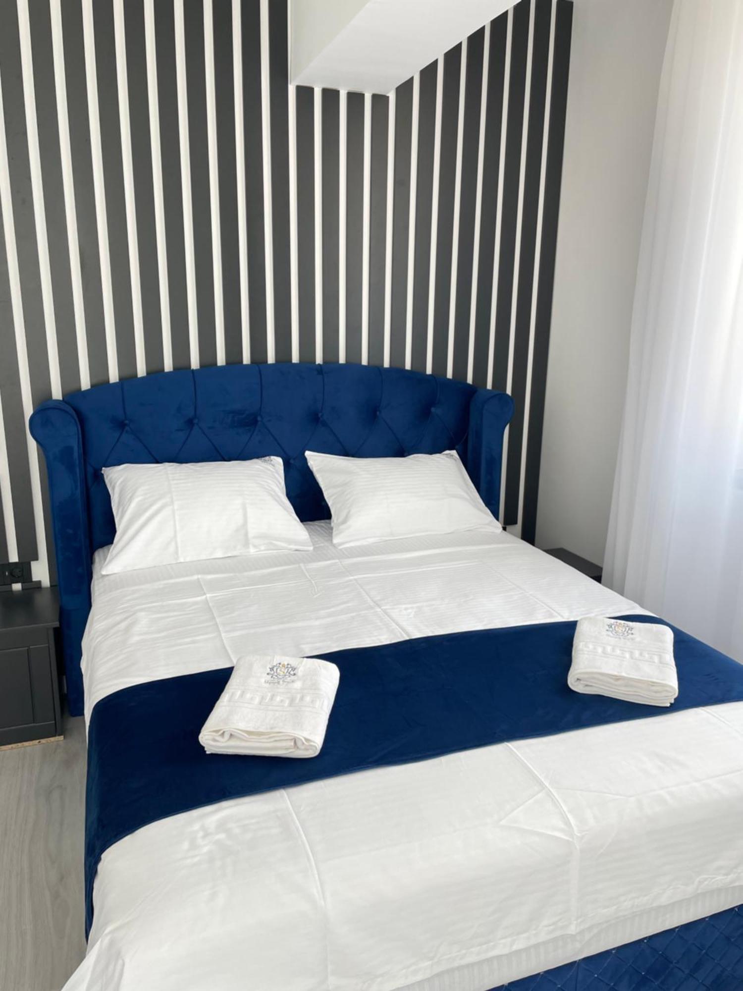 Mamaia Nord Vip Aparthotel Navodari Exterior photo