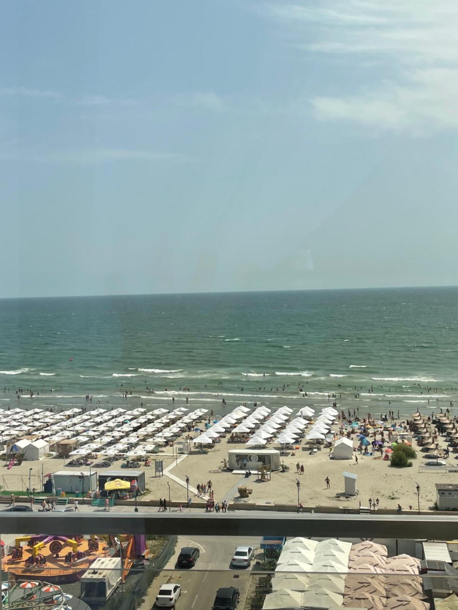 Mamaia Nord Vip Aparthotel Navodari Exterior photo